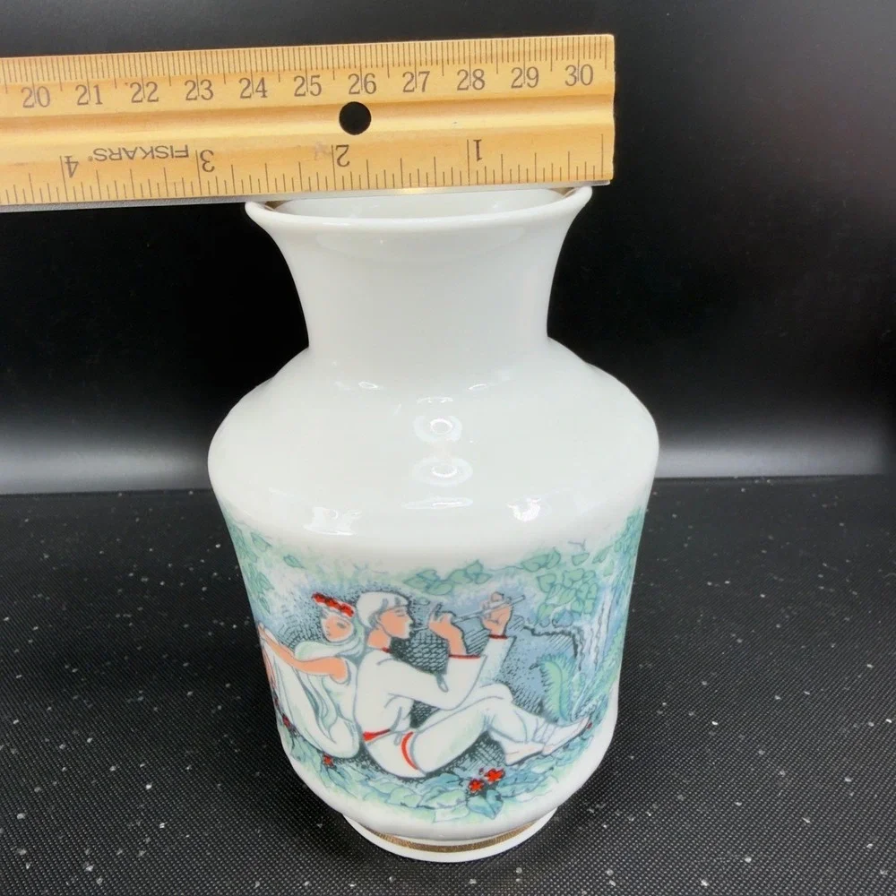 Vintage Polonne ZHK‎ Porcelain Vase Vessel Soviet Folk Art Couple Flute Gold Rim